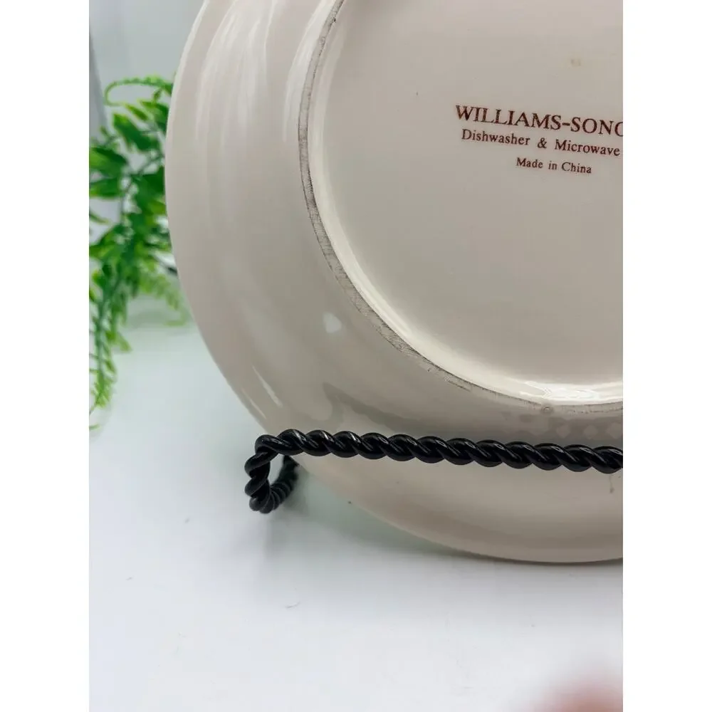 Williams Sonoma breakfast plate. No damage.